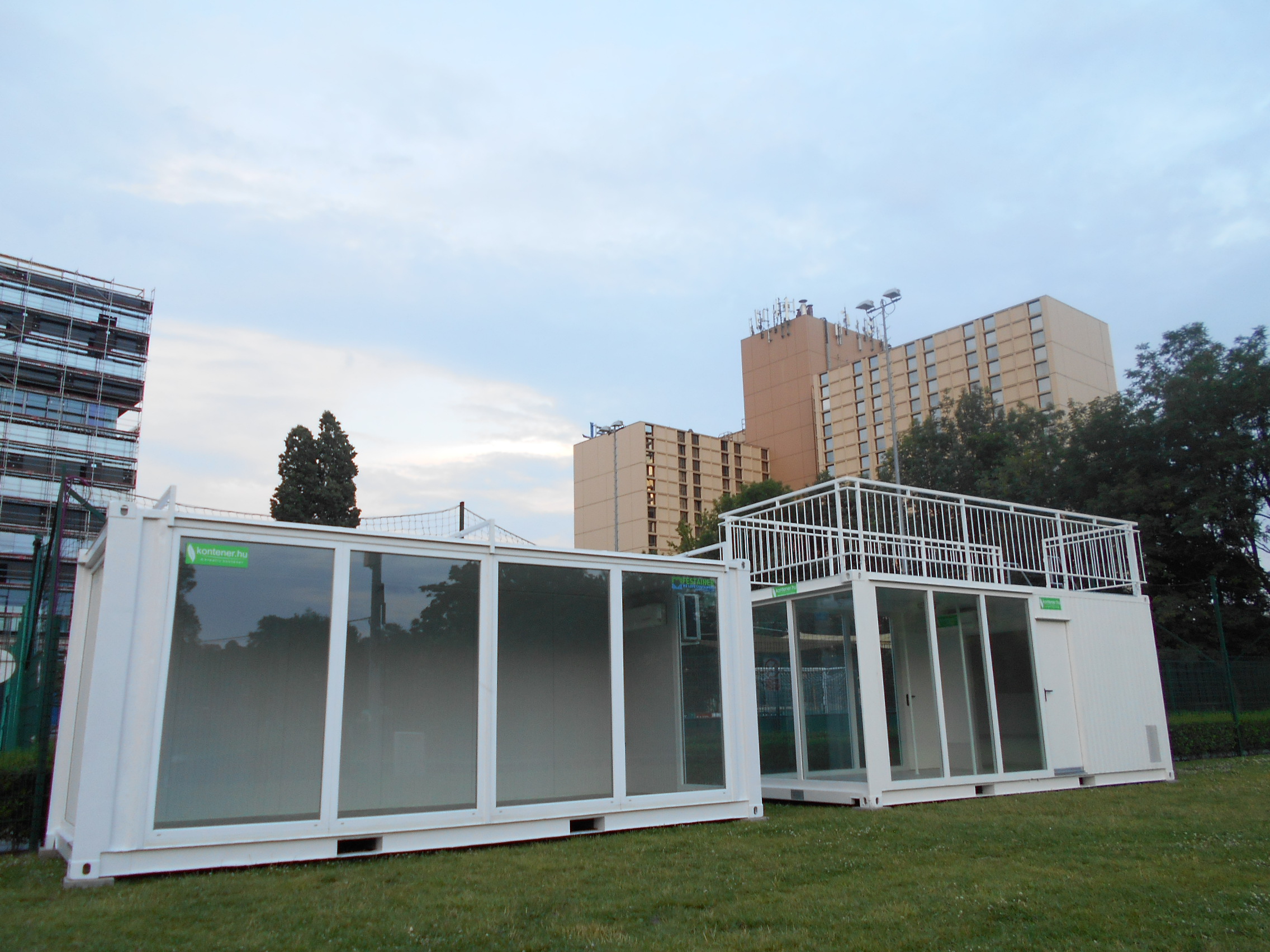 20' üvegezett panoráma konténerek