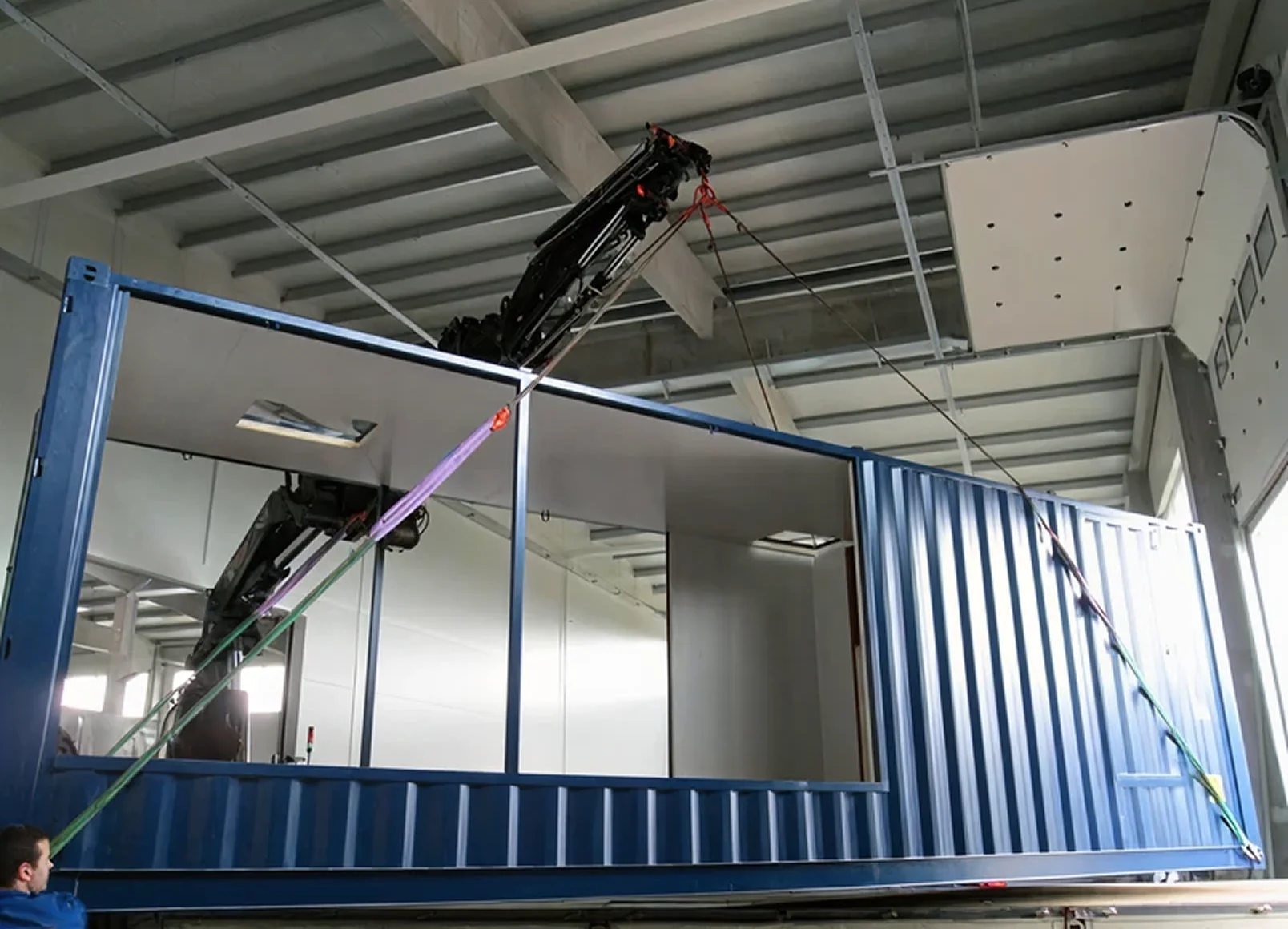 Egyedi technológiai konténer 40' tengeri konténerből kialakítva