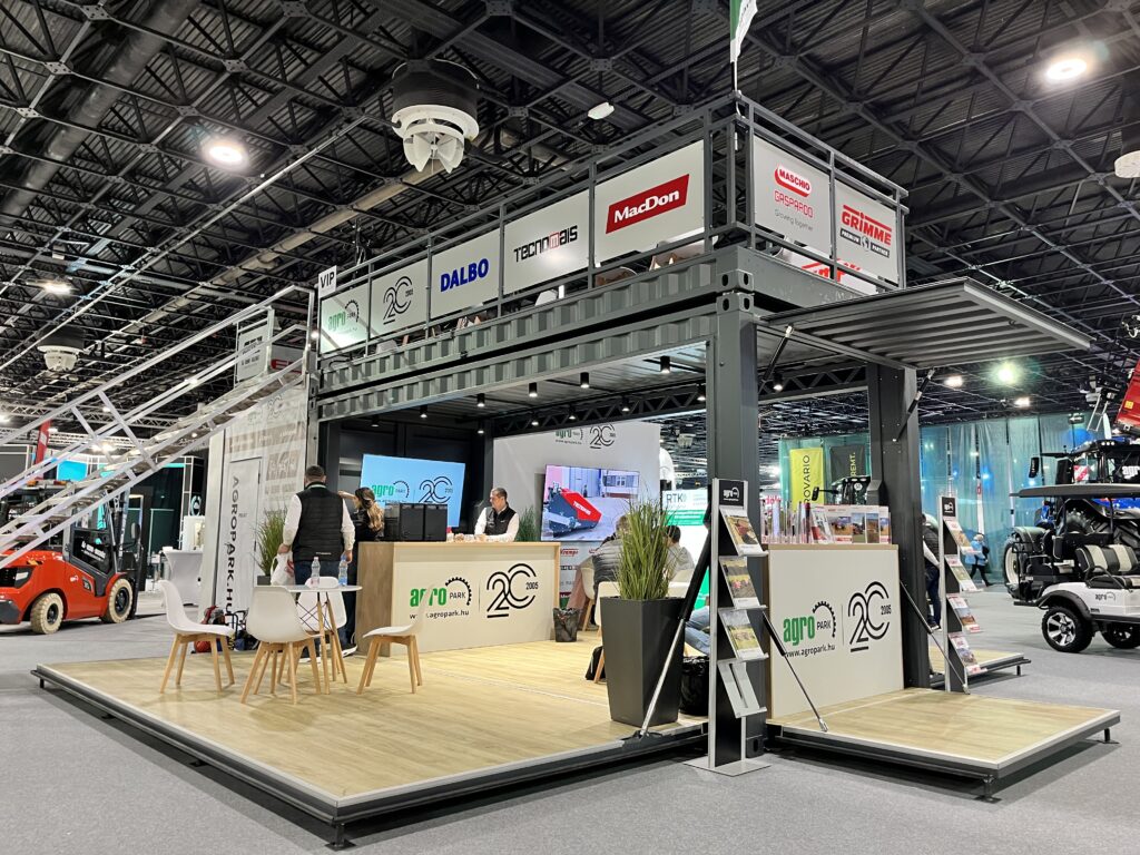 egyedi brandelhető rendezvénykonténer céges megjelenéshez